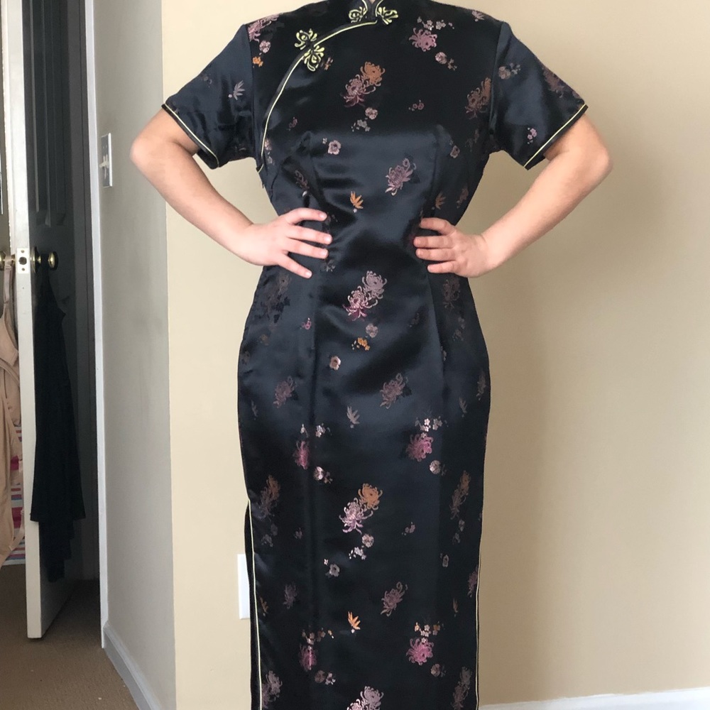 Long, double splits, kimono style Asian dress.